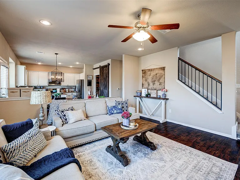 5901 Scenic Lake Dr — Photo 10