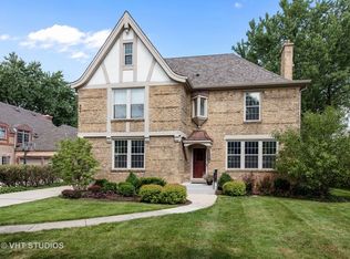 1215 Elm St, Winnetka, IL 60093