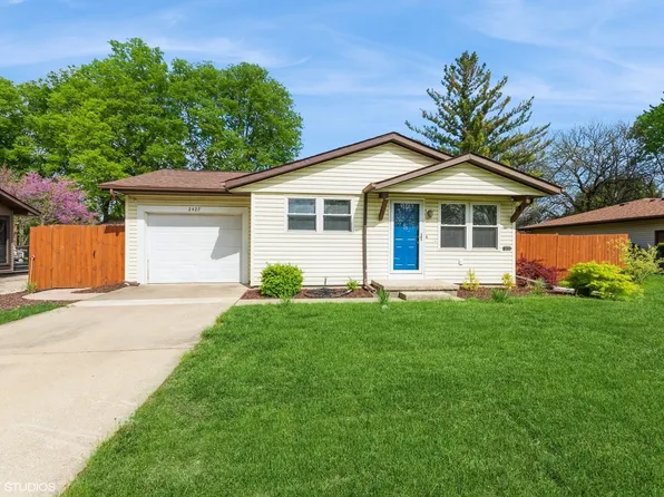 2427 Parklake Dr, Morris, IL 60450