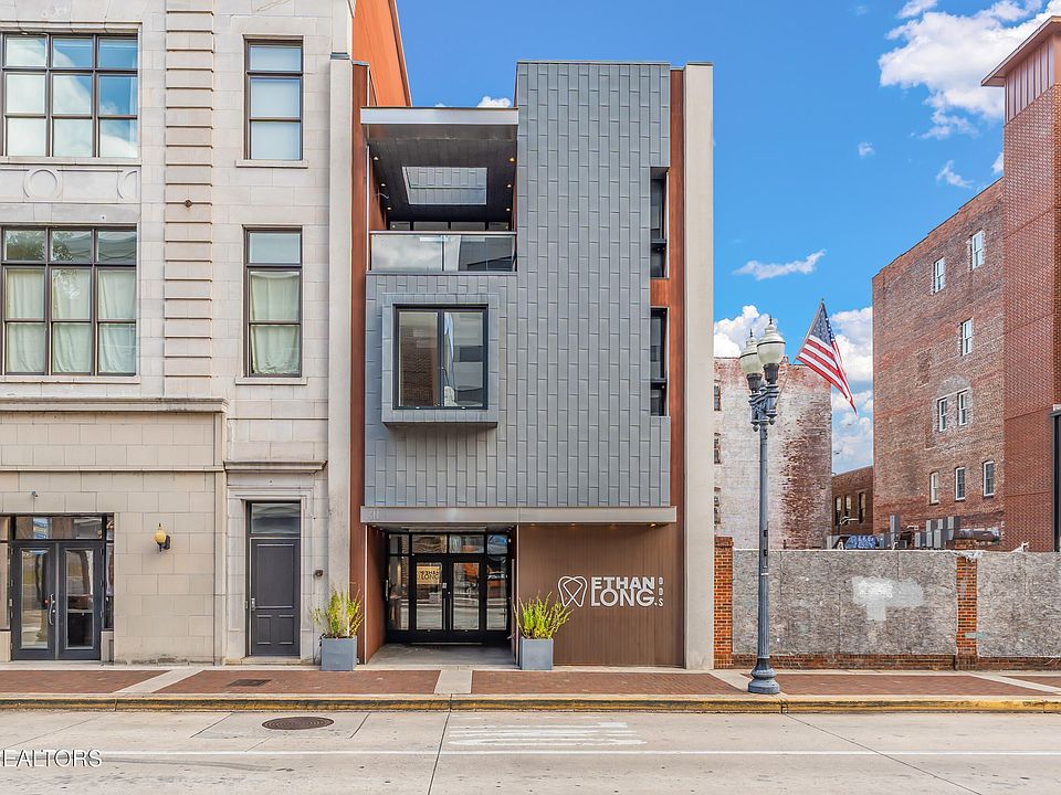 1st image of 304 S Gay St