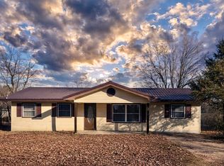 7358 West St, Birch Tree, MO 65438