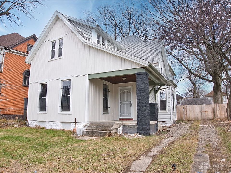 1st image of 526 Forest Ave