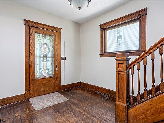 3rd image of 425 Hamilton Ave