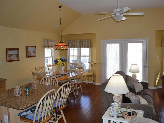 2nd image of 3252 Asbury Ave #3252