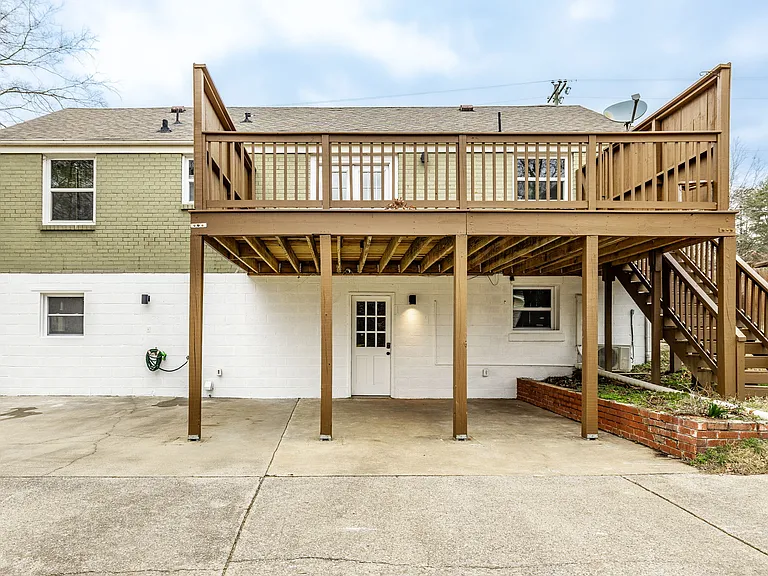 2418 McGinnis Dr #2 — Photo 32