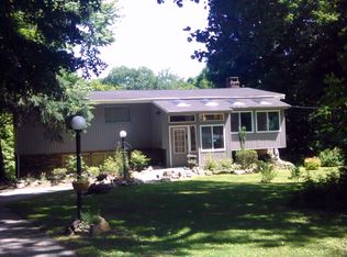 100 Barrett Hill Rd, Mahopac, NY 10541
