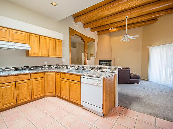 4th image of 10008 Calabacillas Ct NW