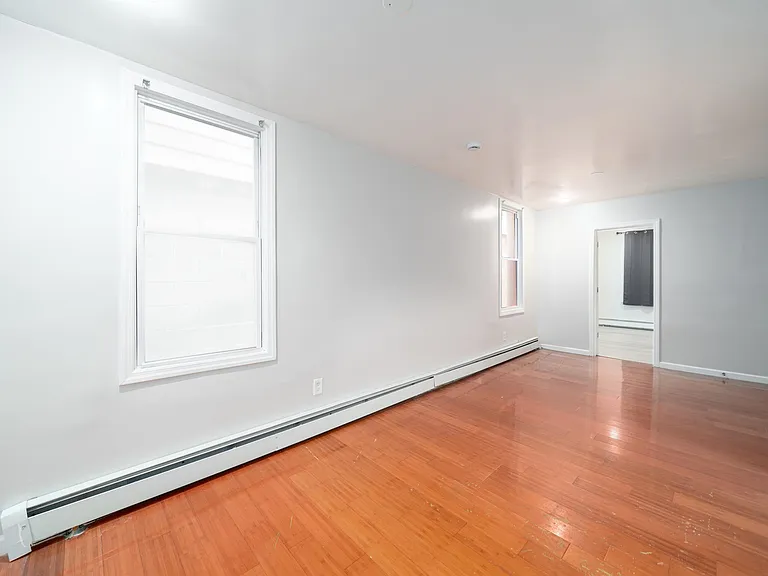 365 Claremont Ave #1 — Photo 16