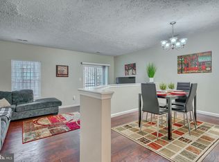 2824 Red Oak Ln, Lanham, MD 20706