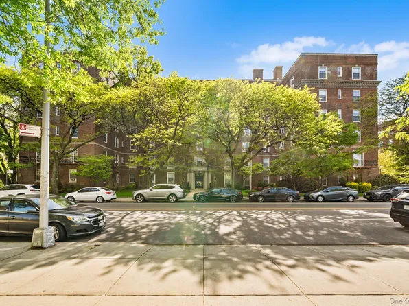 68-10 108th Street #1D, Forest Hills, NY 11375