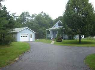 7 Blueberry Dr, Turner, ME 04282