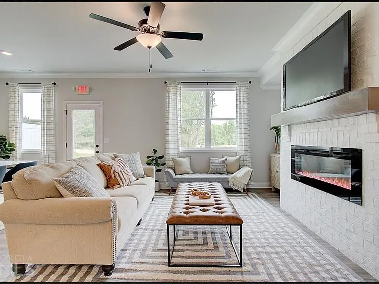 4673 Cypress Landing Way — Photo 10