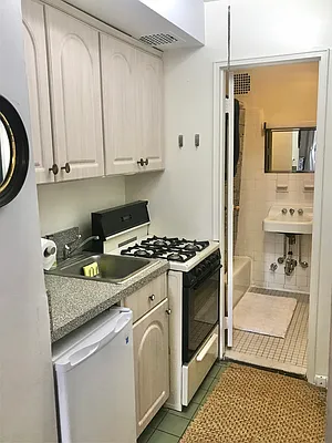 Rented by Compass | media 34