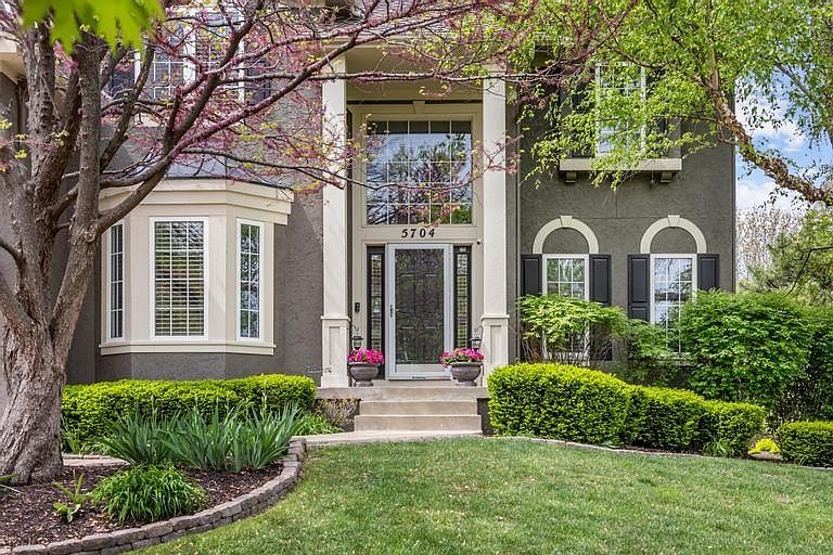 5704 W 146th St, Overland Park, KS 66223 | Zillow