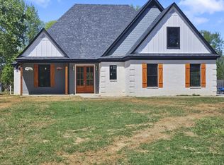 1088 Faulkner Rd, Atoka, TN 38004