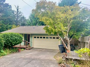 2709 Green Briar Ln, Arcata, CA 95521