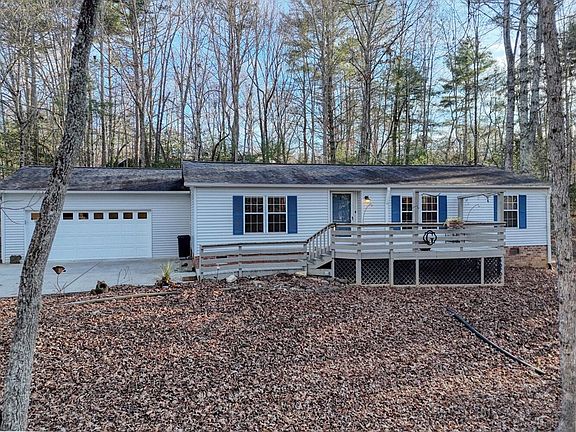 2nd image of 219 Rocky Cir