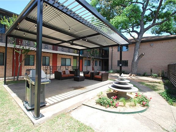 3rd image of 5004 Live Oak St APT 211