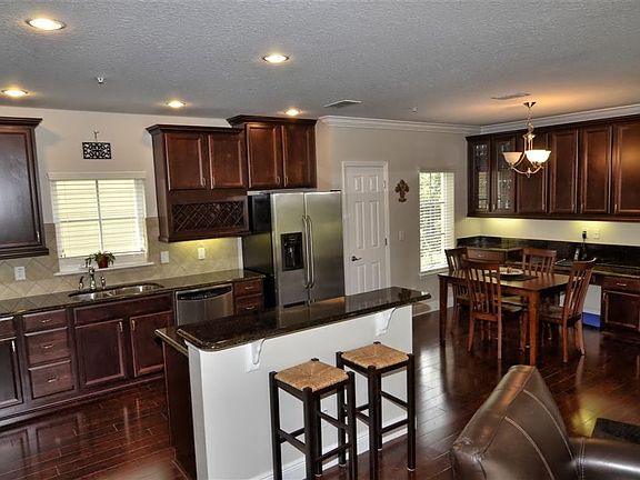 2nd image of 3098 Carmello Ave