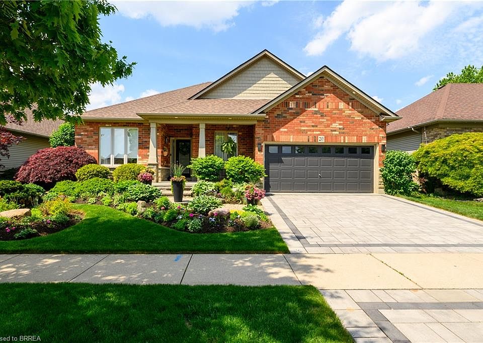 1st image of 20 Cardinal Ln
