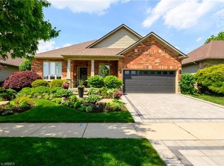 20 Cardinal Ln, Brant, ON N3L4G2