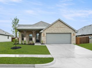 927 Madeline Ln, Cleburne, TX 76033