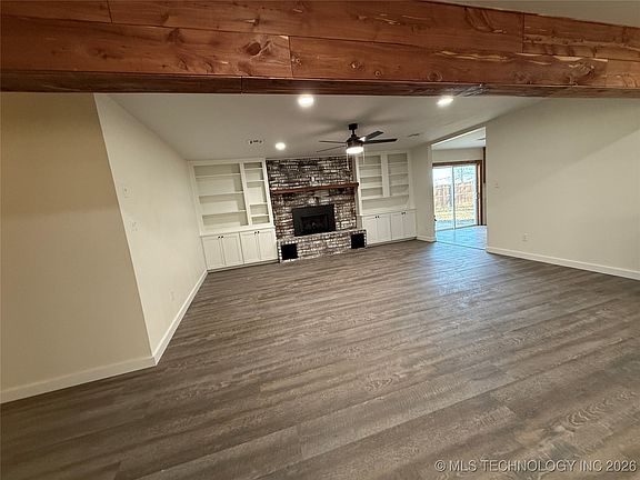 2nd image of 1320 Jennings St