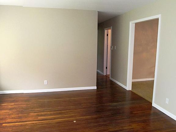 3rd image of 7138 McLain Dr