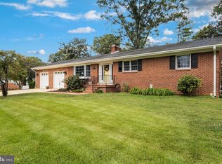 4312 Laurel Rd, Alexandria, VA 22309