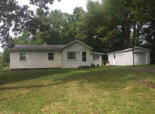 816 Schocalog Rd, Akron, OH 44320