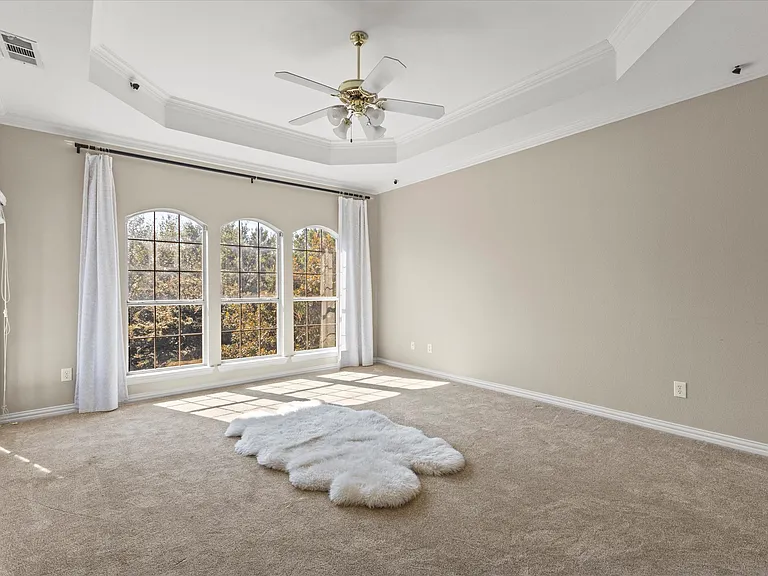 4223 Castle Rock Ct — Photo 9