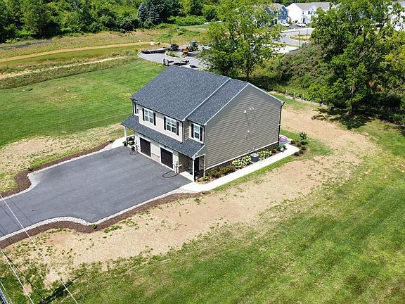 4th image of 8451 Hamilton Blvd