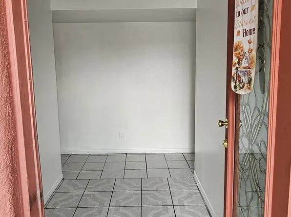 (undisclosed Address), Las Vegas, NV 89107