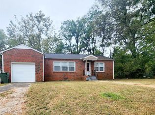 329 S Plymouth Rd NW, Huntsville, AL 35811