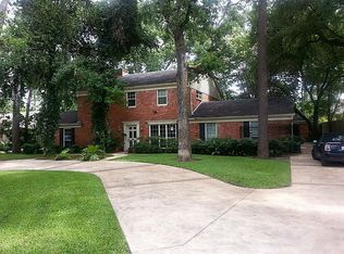 10725 Marsha Ln, Houston, TX 77024