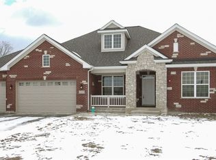 1323 Karen Dr, West Dundee, IL 60118