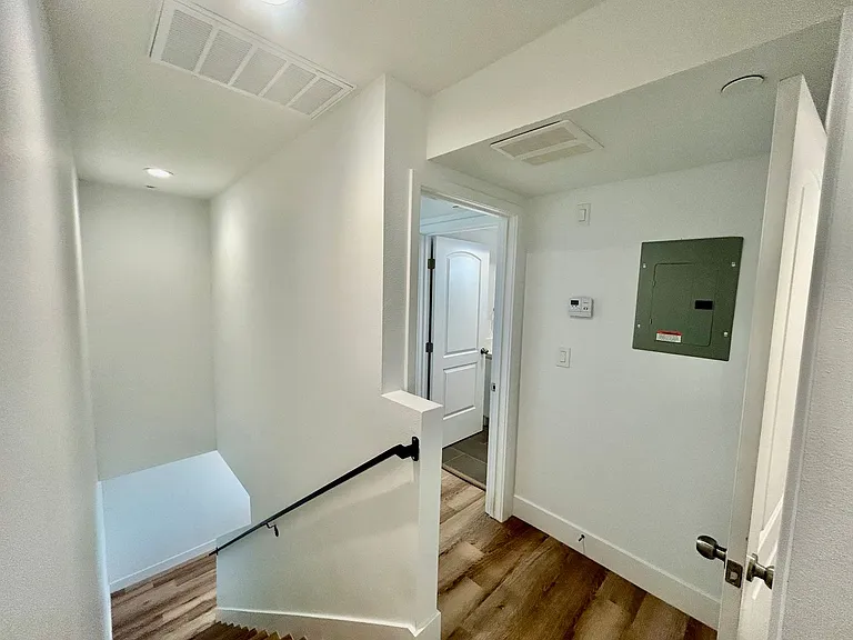 8418 S Main St — Photo 10