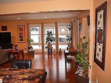 5th image of 206 Liston St