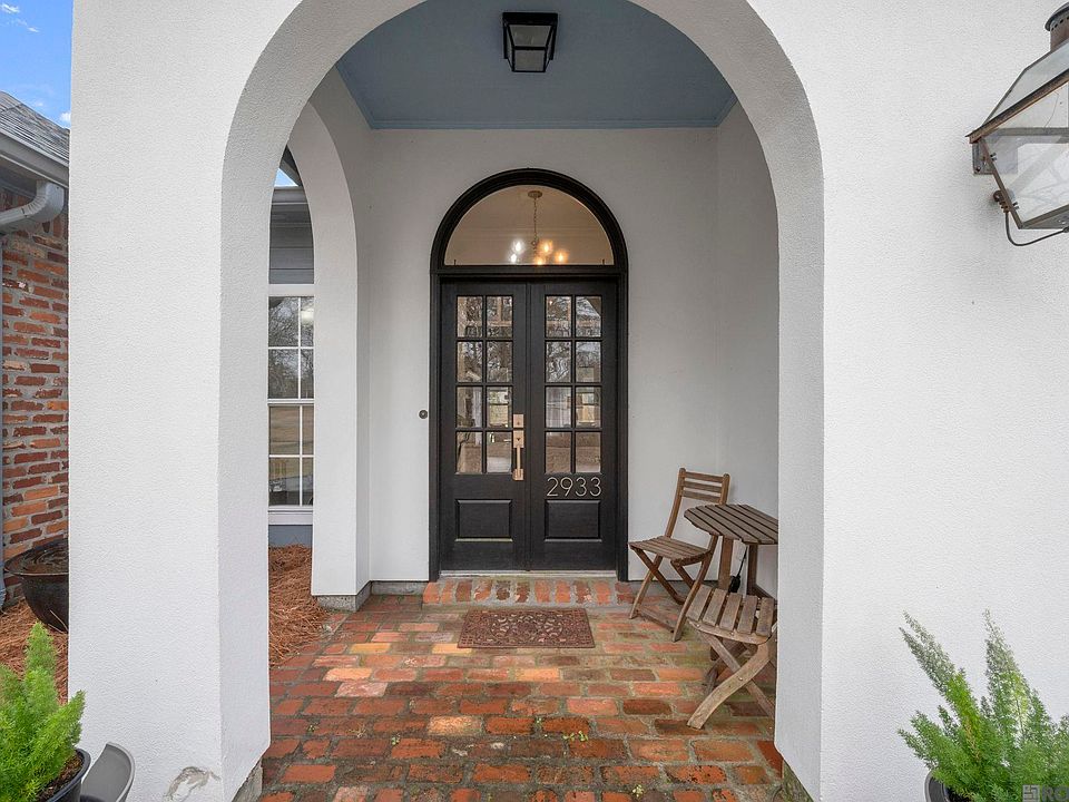 1st image of 2933 Sarpy Ave