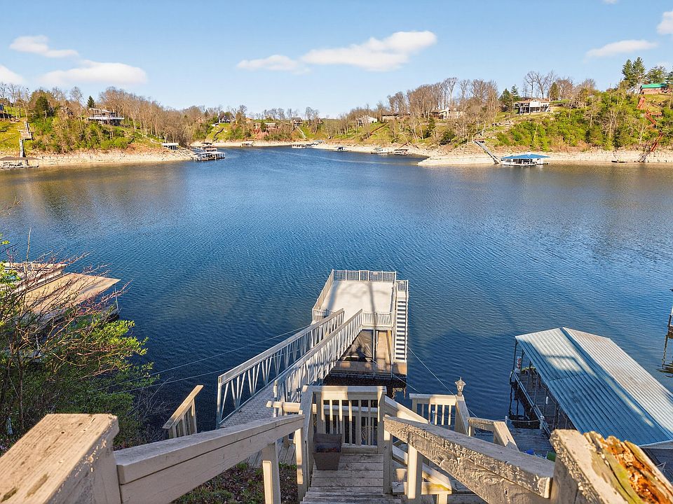 1st image of 236 Persimmon Way