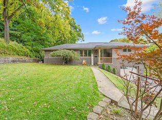 11 Elm Ln, Leetsdale, PA 15056