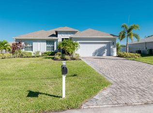 541 SW Fields Ave, Port Saint Lucie, FL 34953