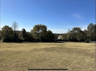 2217 N Malcolm Ln, Fayetteville, AR 72701