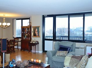 1265 15th St APT 3D, Fort Lee, NJ 07024