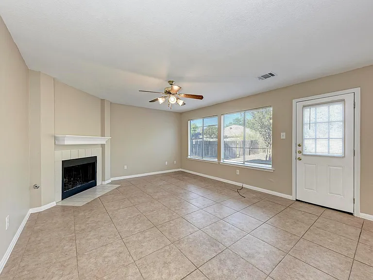 2351 Wright Cir — Photo 22