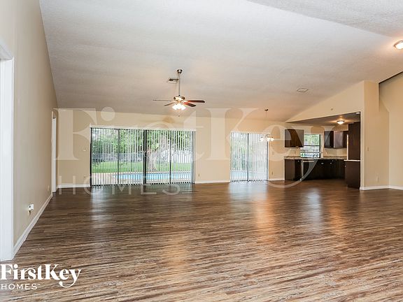4th image of 3999 NW 73rd Way