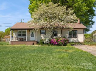 714 S 8th St, Bessemer City, NC 28016