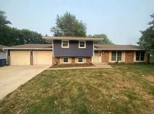 208 S Broadway St, Hudson, IL 61748