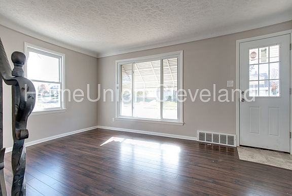3rd image of 12405 Bangor Ave