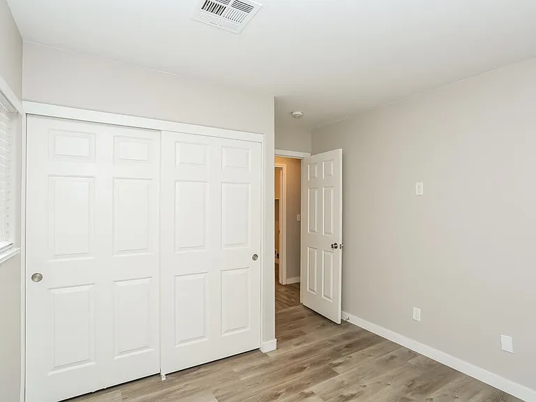 5036 Ironhorse Ranch Ave — Photo 15